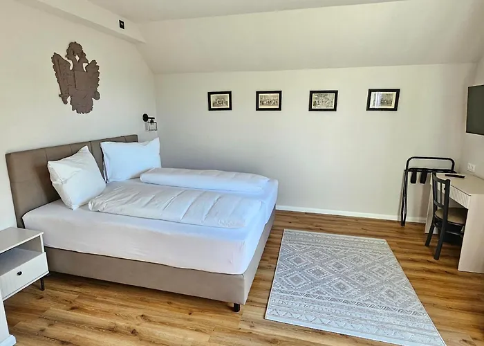 فندق مبيت وإفطار Der Franzlhof Laxenburg